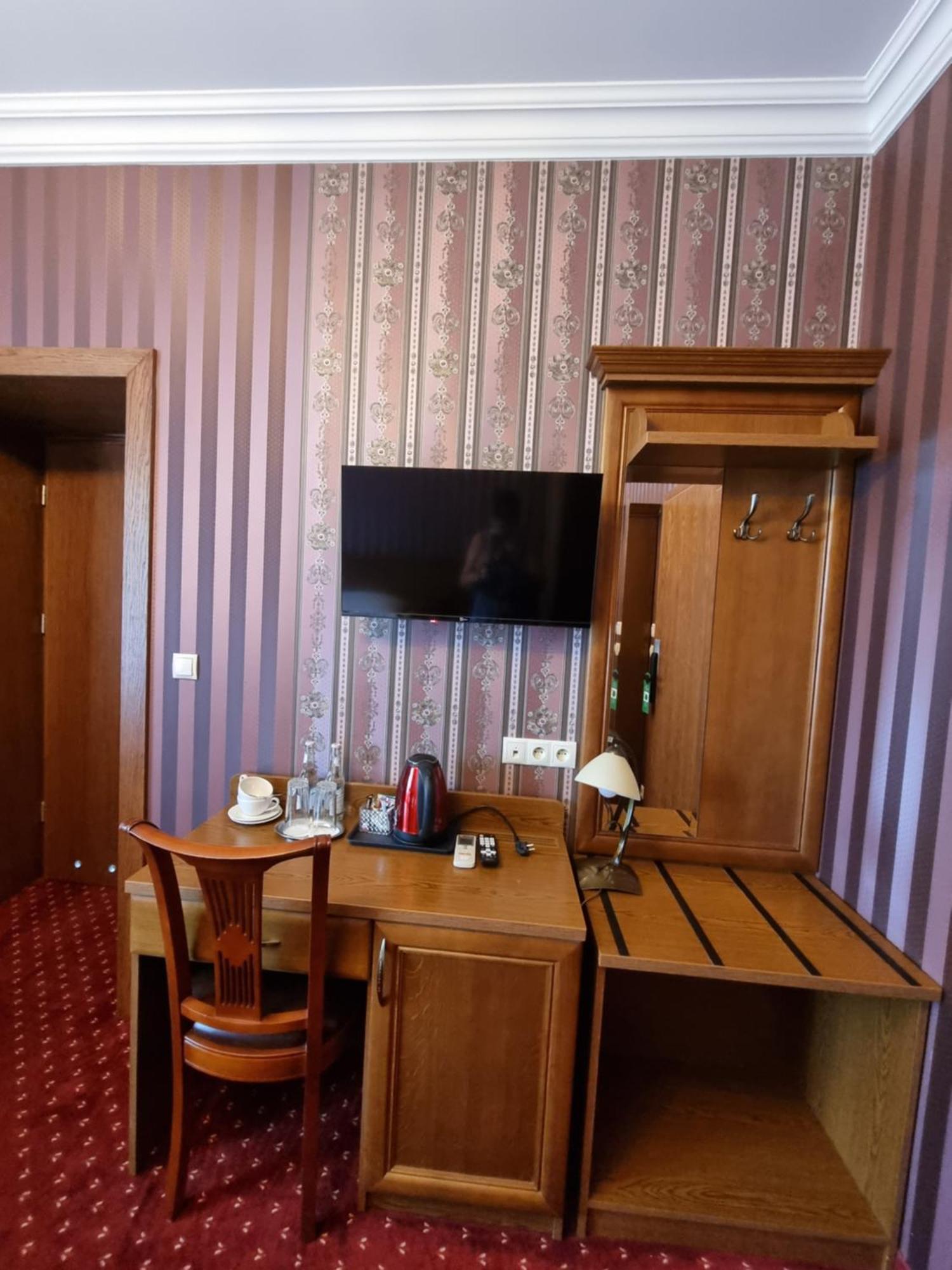 Palac Lucja Bb Zakrzów エクステリア 写真