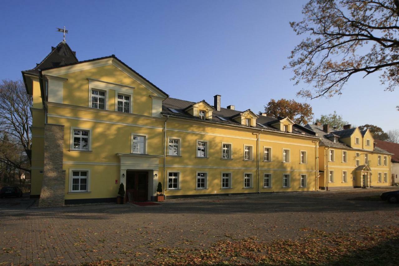 Palac Lucja Bb Zakrzów エクステリア 写真